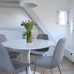 Sanders Old Square - Smart One-Bedroom Apartment Near Stroget